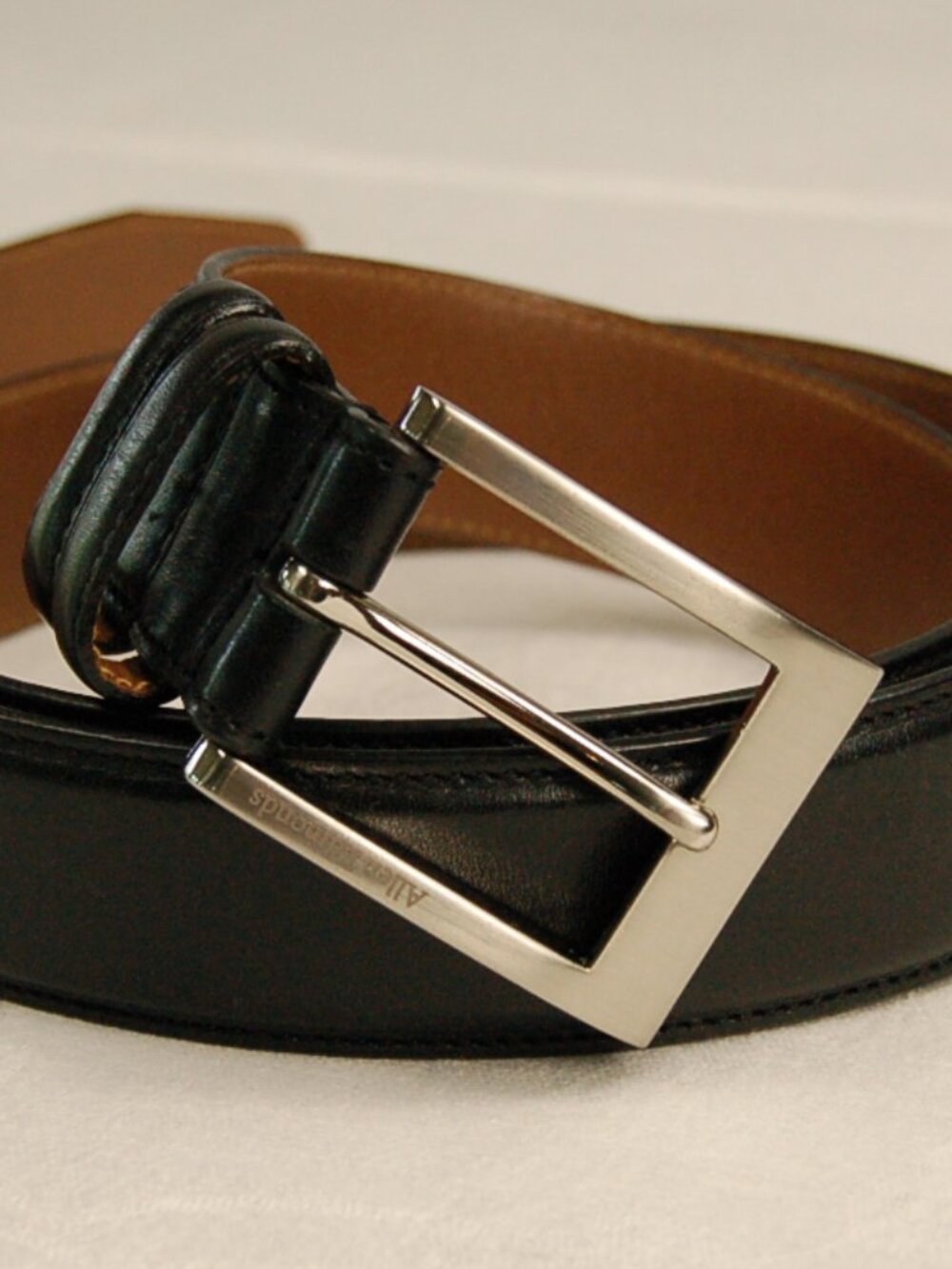 Allen Edmonds men's black belt 40
